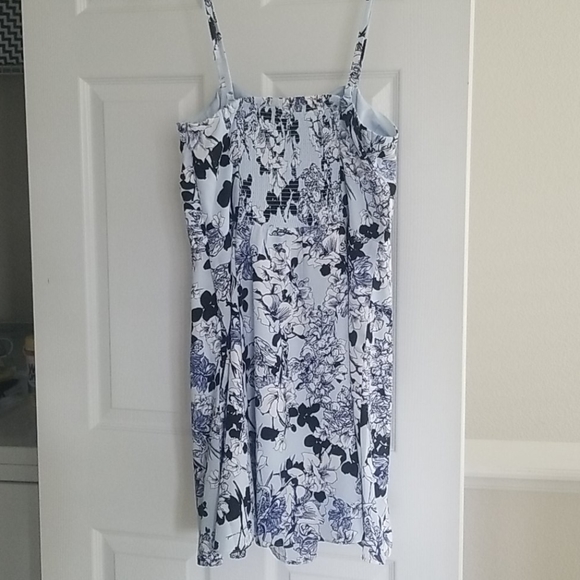 Spring/Summer Dress - Picture 2 of 2